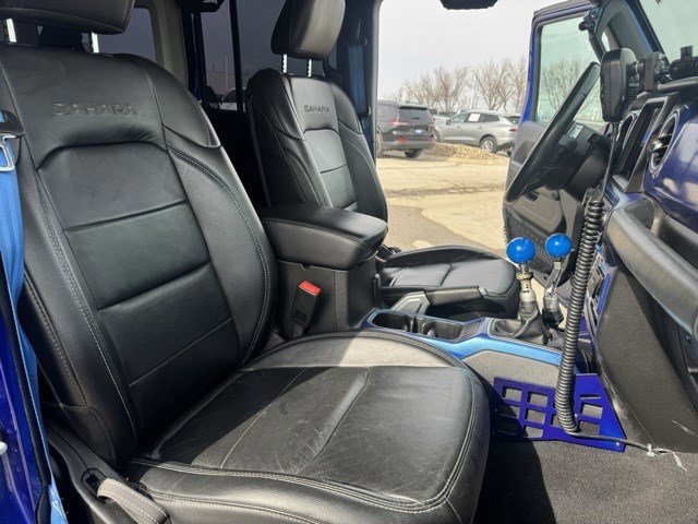 Used 2018 Jeep Wrangler Unlimited Sahara image 35
