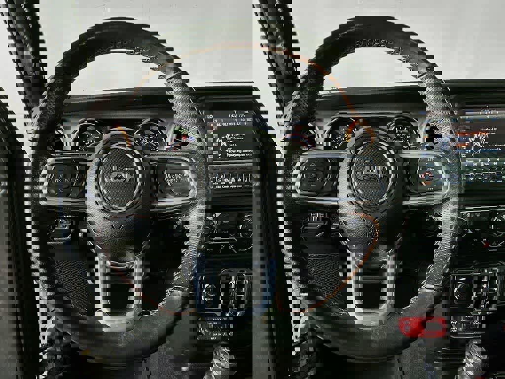 Used 2021 Jeep Gladiator Mojave image 16