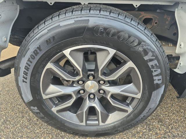 Used 2022 Chevrolet Silverado 1500 LT image 9