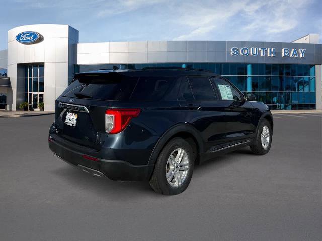 Certified 2022 Ford Explorer XLT w/ Equipment Group 202A image 6