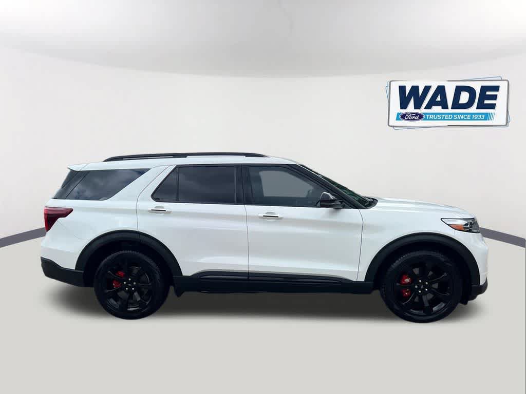Certified 2021 Ford Explorer ST w/ Equipment Group 401A AWD/4WD image 4