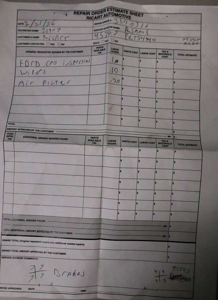 Used 2024 Volvo XC60 T8 Core image 11