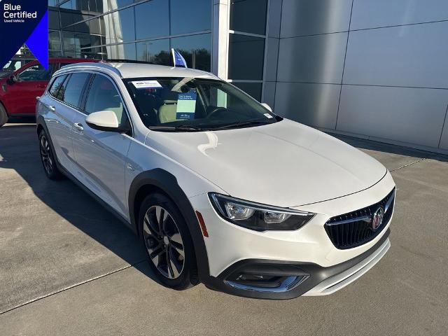 Used 2019 Buick Regal Essence w/ Sights and Sounds Package image 1