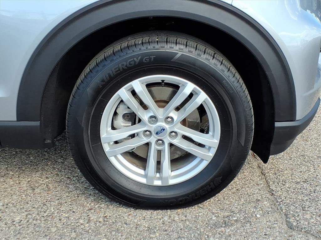 Certified 2023 Ford Explorer XLT image 10
