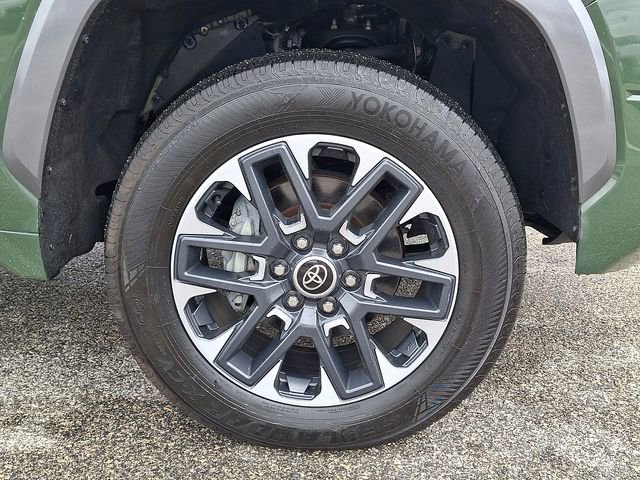 Used 2022 Toyota Tundra Limited AWD/4WD image 8