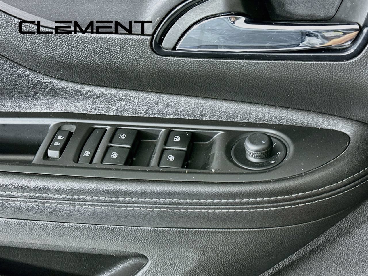 Used 2019 Buick Encore Preferred w/ Safety Package FWD image 24