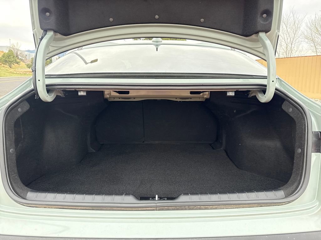 Used 2025 Kia K4 LXS image 5