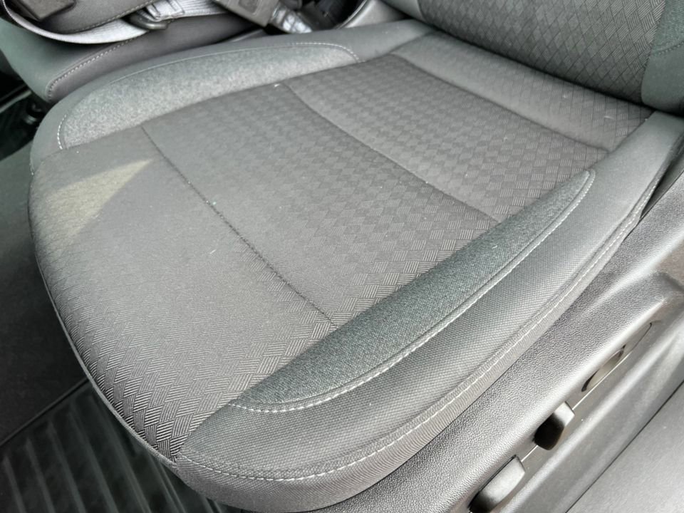 Used 2024 Chevrolet Silverado 1500 LT AWD/4WD image 12