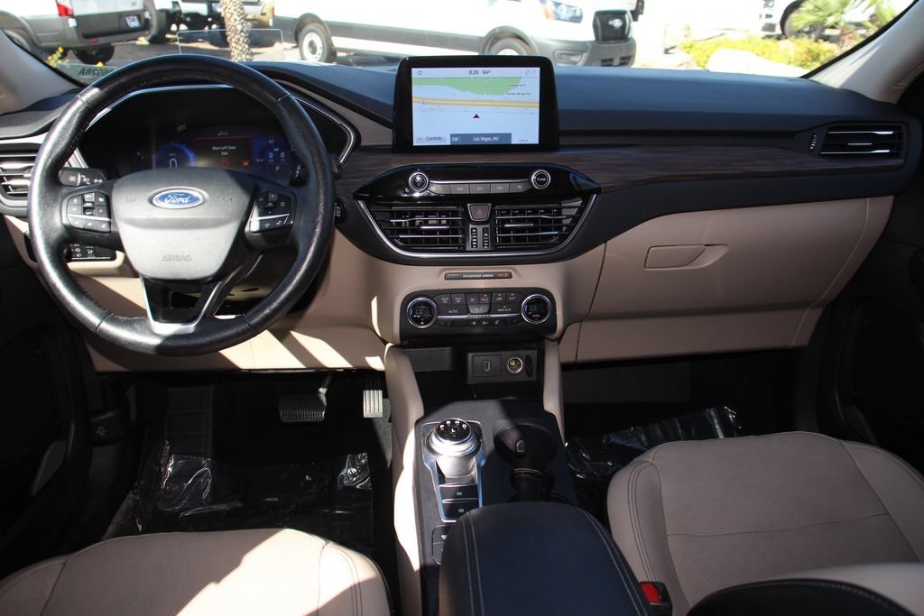 Certified 2020 Ford Escape Titanium w/ Titanium Premium Package 2.0 AWD/4WD image 19