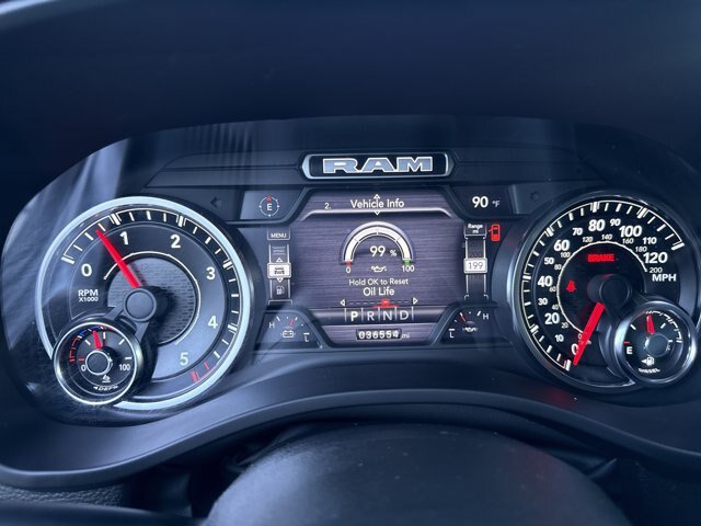 Used 2023 RAM 1500 Laramie AWD/4WD image 22