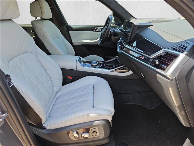 Used 2023 BMW X7 xDrive40i w/ M Sport Package AWD/4WD image 23