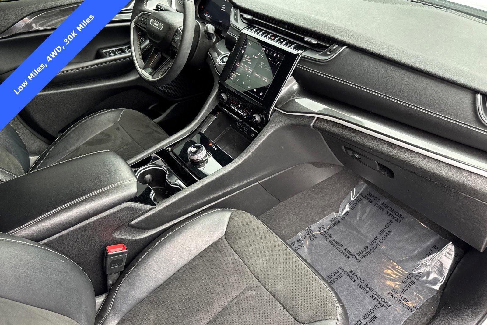 Used 2023 Jeep Grand Cherokee Altitude image 17