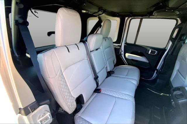 Used 2023 Jeep Wrangler Unlimited Sahara AWD/4WD image 20