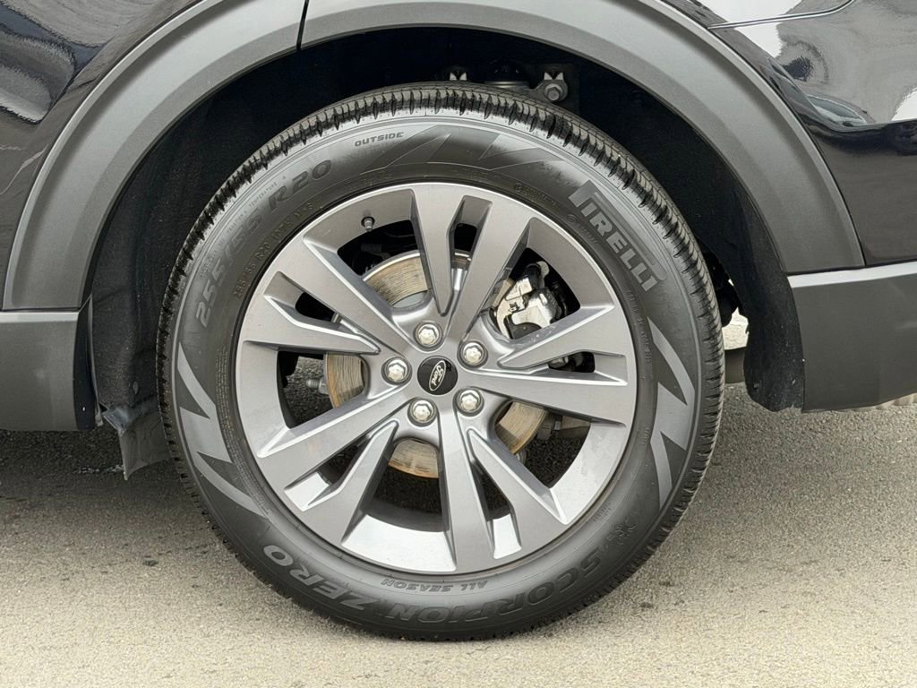 Certified 2023 Ford Explorer XLT w/ Equipment Group 202A RWD image 21