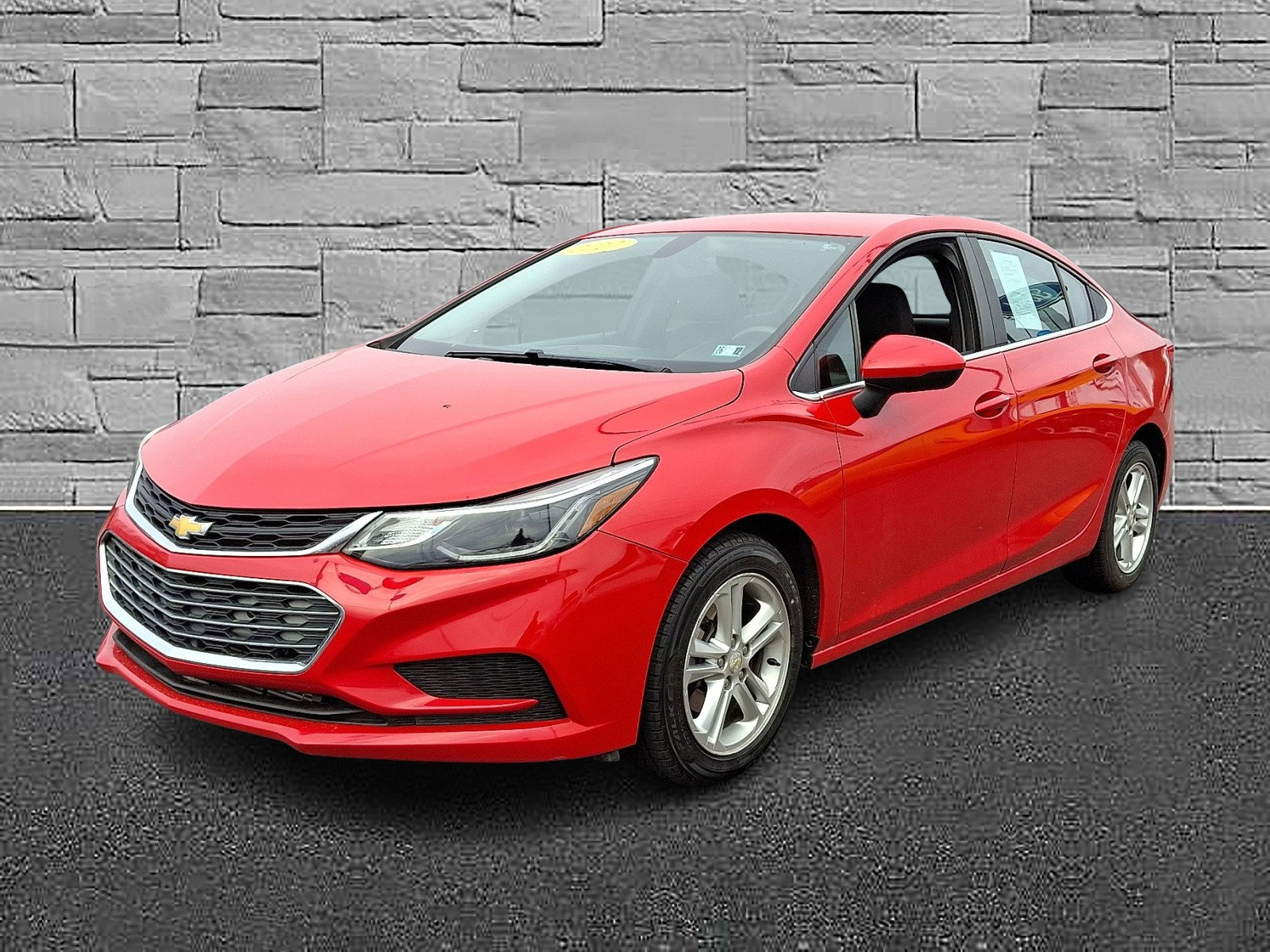 Used 2017 Chevrolet Cruze LT w/ Convenience Package image 4