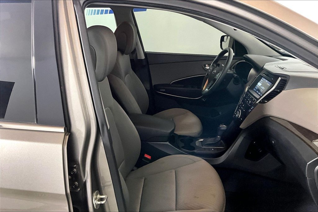 Used 2018 Hyundai Santa Fe Sport w/ 2.4L Value Package 02 FWD image 6