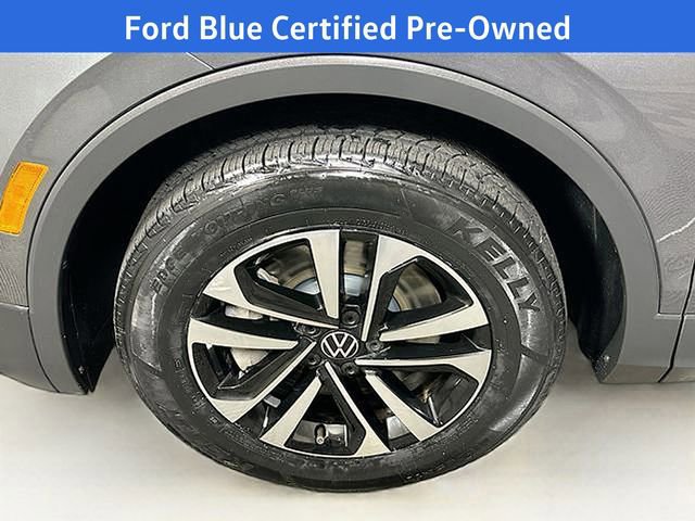 Used 2023 Volkswagen Tiguan S image 36