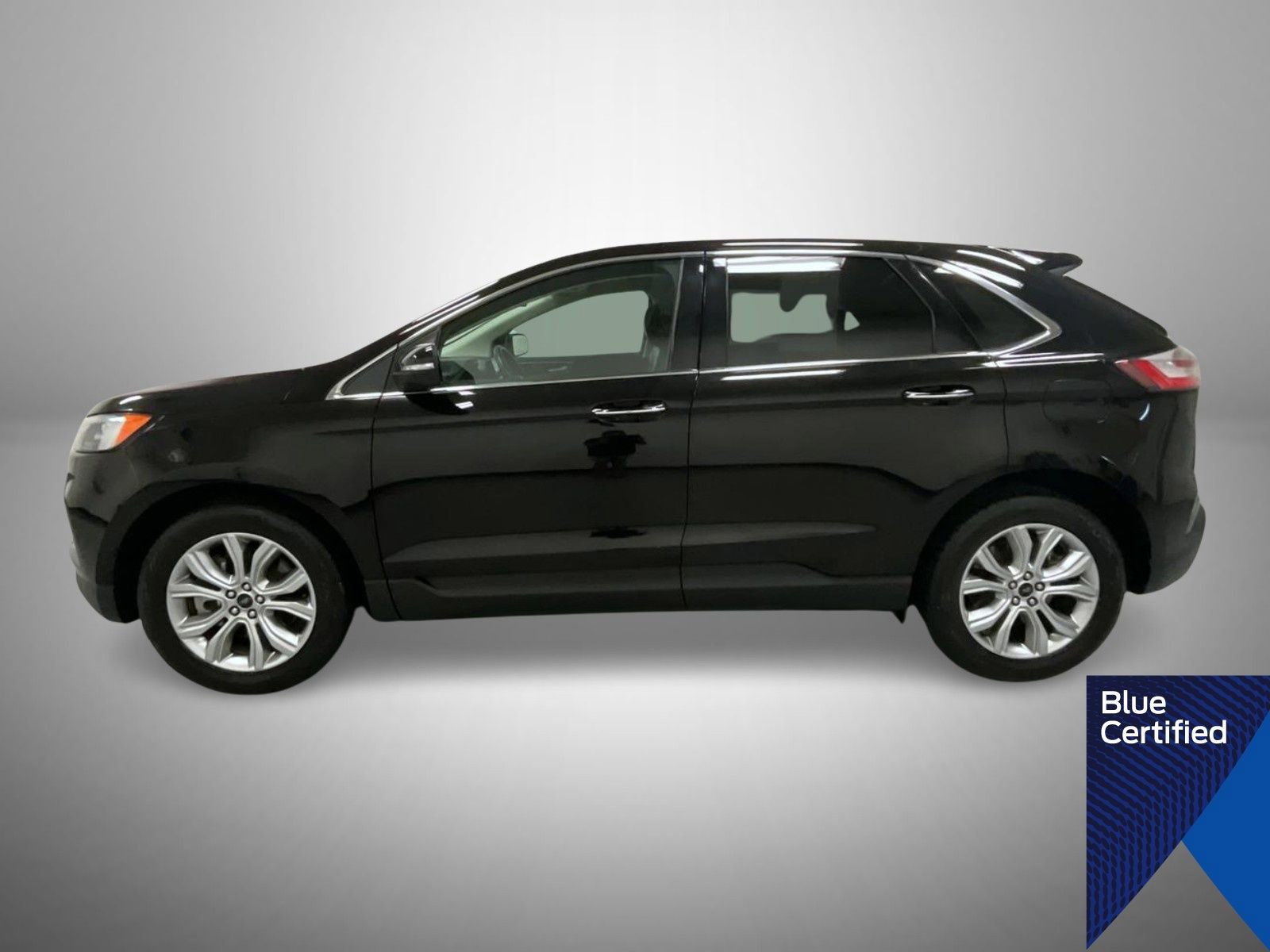 Certified 2024 Ford Edge Titanium image 2