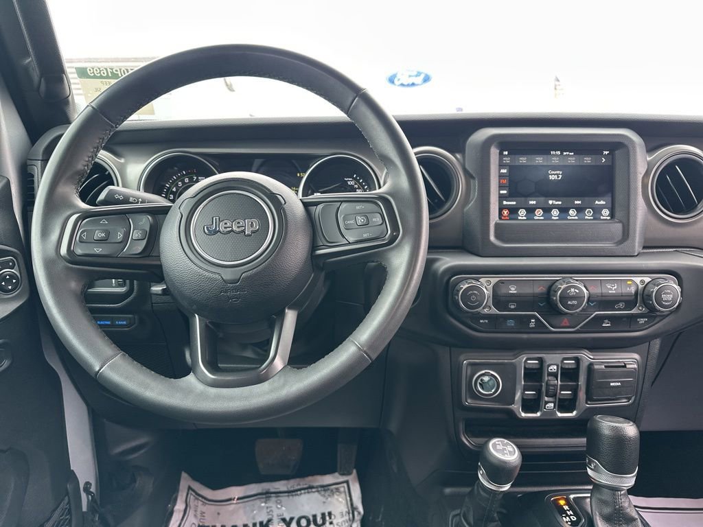 Used 2023 Jeep Wrangler Unlimited image 5