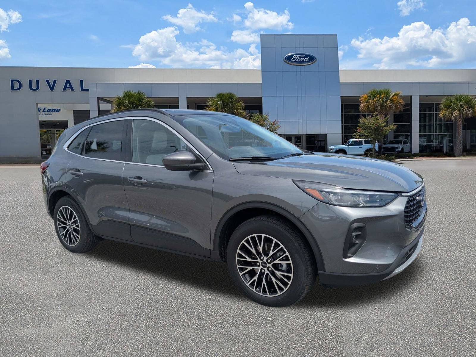 Certified 2026 Ford Escape SE w/ PHEV Premium Package FWD image 2