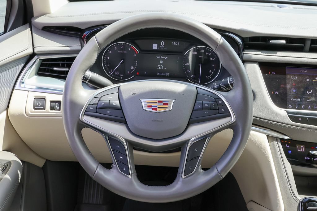 Used 2021 Cadillac XT5 Premium Luxury w/ LPO, Floor Liner Package AWD/4WD image 10