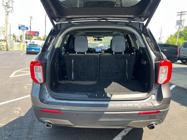Certified 2022 Ford Explorer XLT w/ Equipment Group 202A AWD/4WD image 23