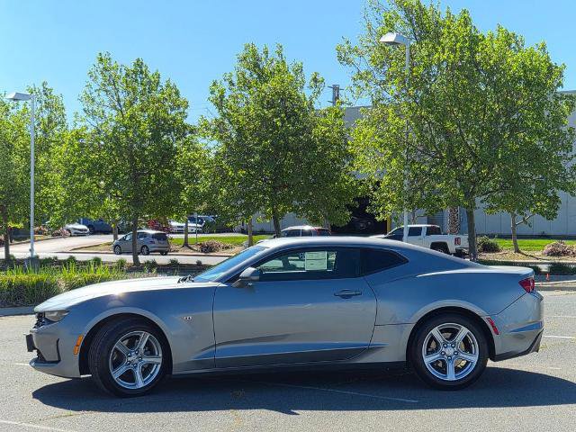 Used 2023 Chevrolet Camaro LT image 2