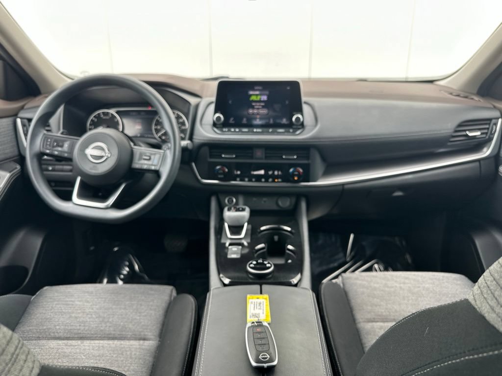Used 2023 Nissan Rogue SV AWD/4WD image 37