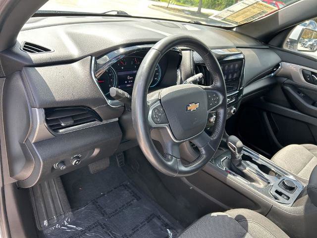 Used 2022 Chevrolet Traverse LT FWD image 22