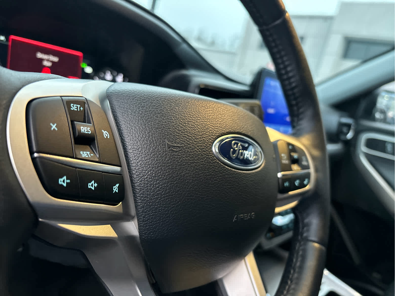 Certified 2023 Ford Explorer XLT w/ Equipment Group 202A image 15