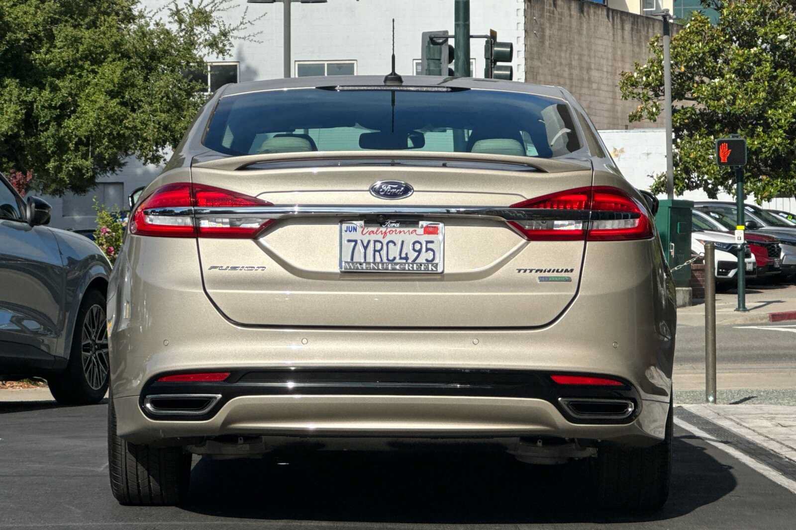 Certified 2017 Ford Fusion Titanium FWD image 5