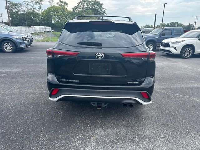 Used 2022 Toyota Highlander XSE AWD/4WD image 7