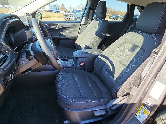 Certified 2025 Ford Escape Active w/ Cold Weather Package FWD image 10