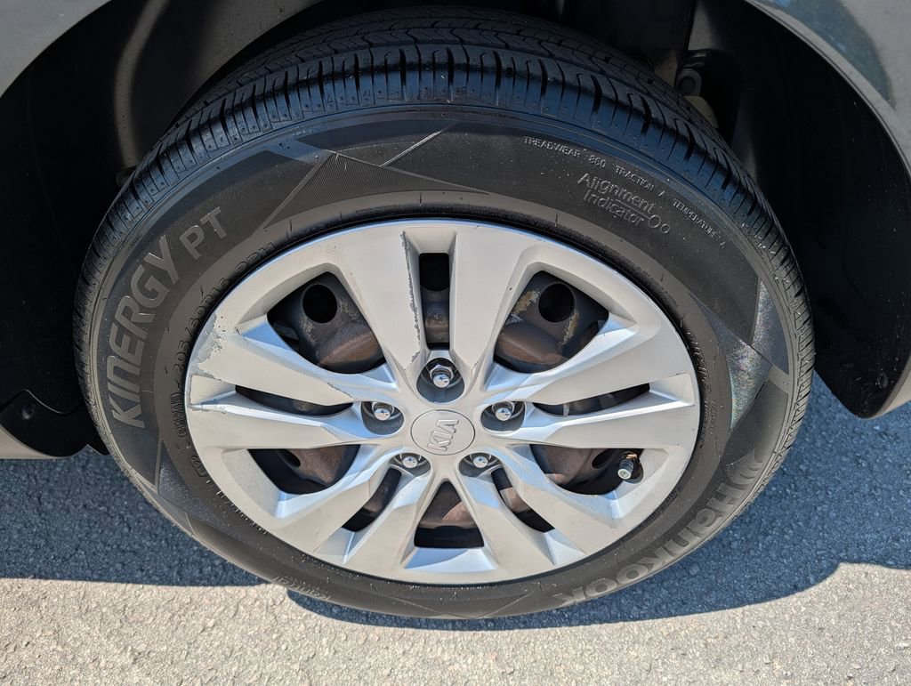 Used 2020 Kia Soul LX FWD image 29