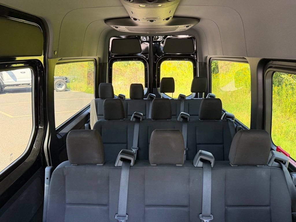 Used 2024 Mercedes-Benz Sprinter 2500 image 29