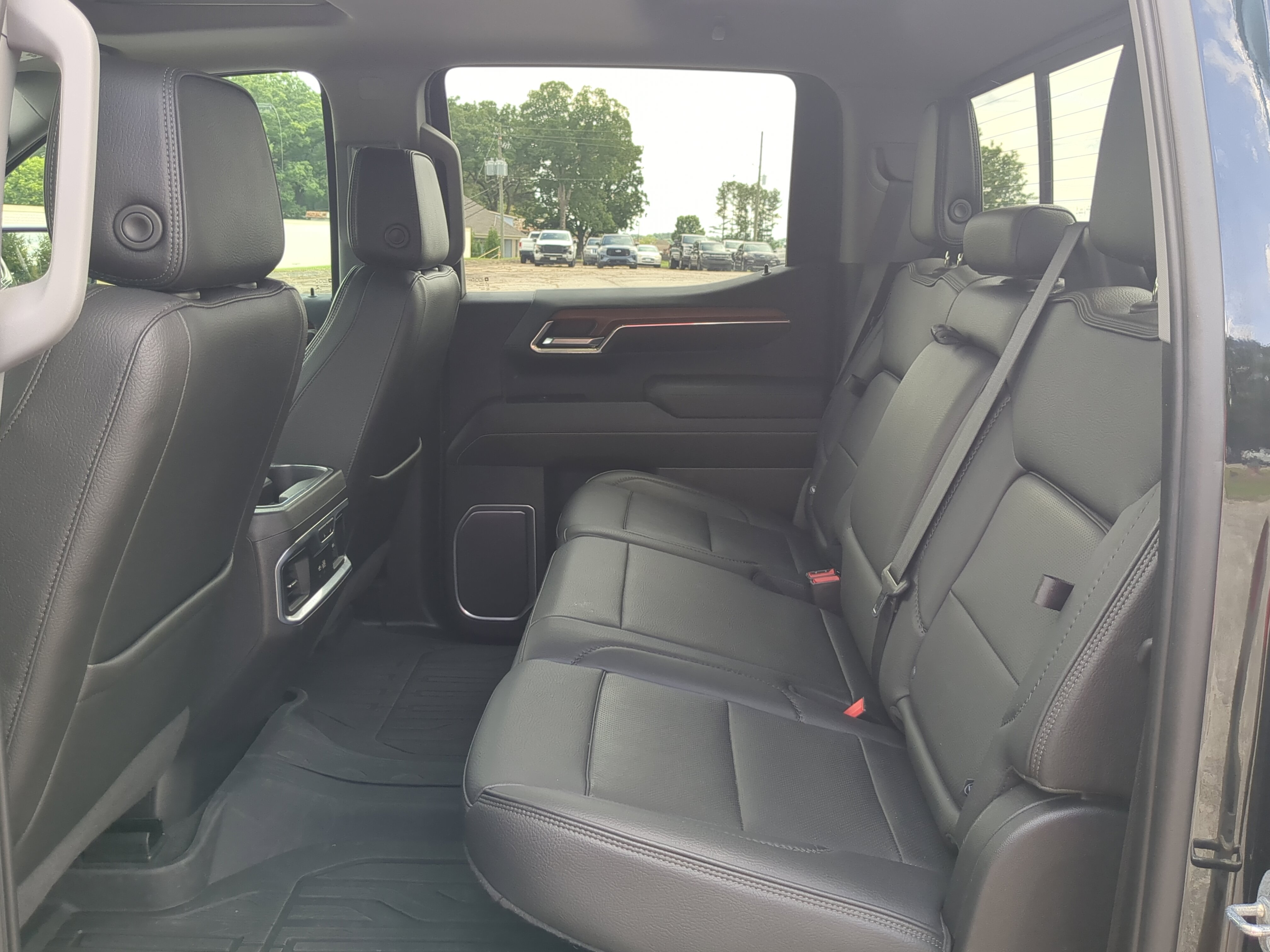 Used 2022 GMC Sierra 1500 Denali w/ Denali Reserve Package AWD/4WD image 12