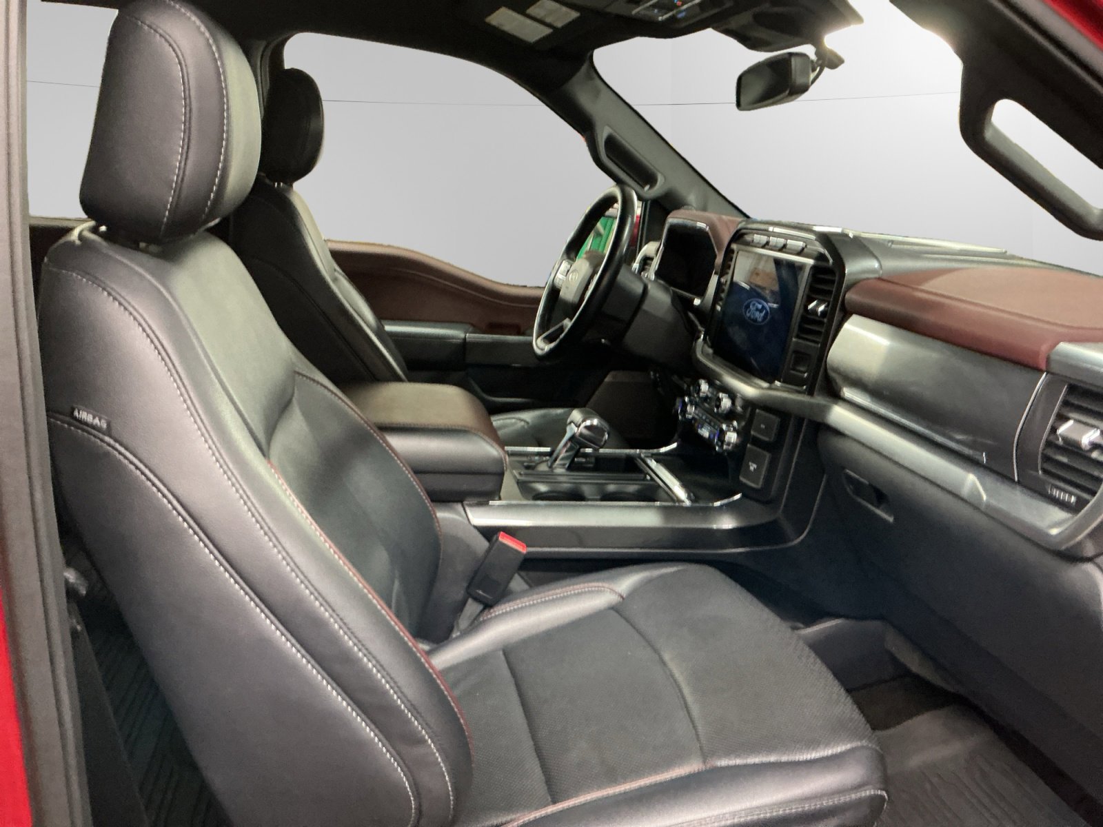 Certified 2021 Ford F150 Lariat w/ Equipment Group 502A High image 15