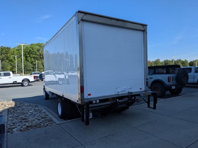 Certified 2024 Ford E-450 and Econoline 450 Super Duty w/ Power Windows & Locks Group RWD image 6