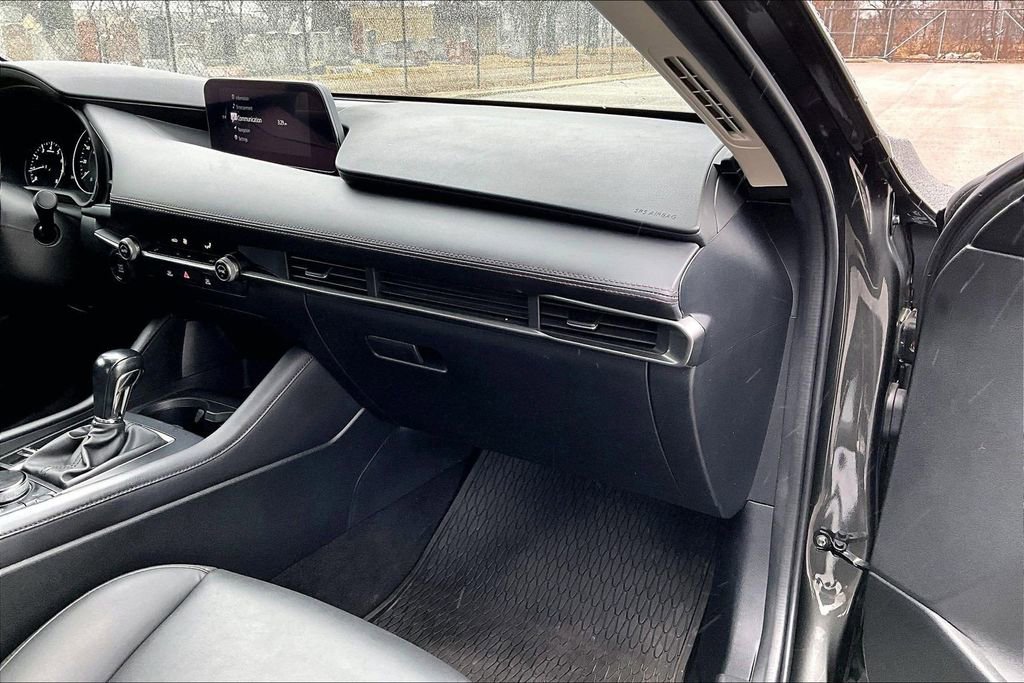 Used 2023 MAZDA MAZDA3 s image 15