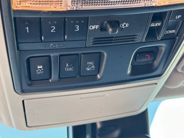 Used 2022 Toyota 4Runner Limited AWD/4WD image 24