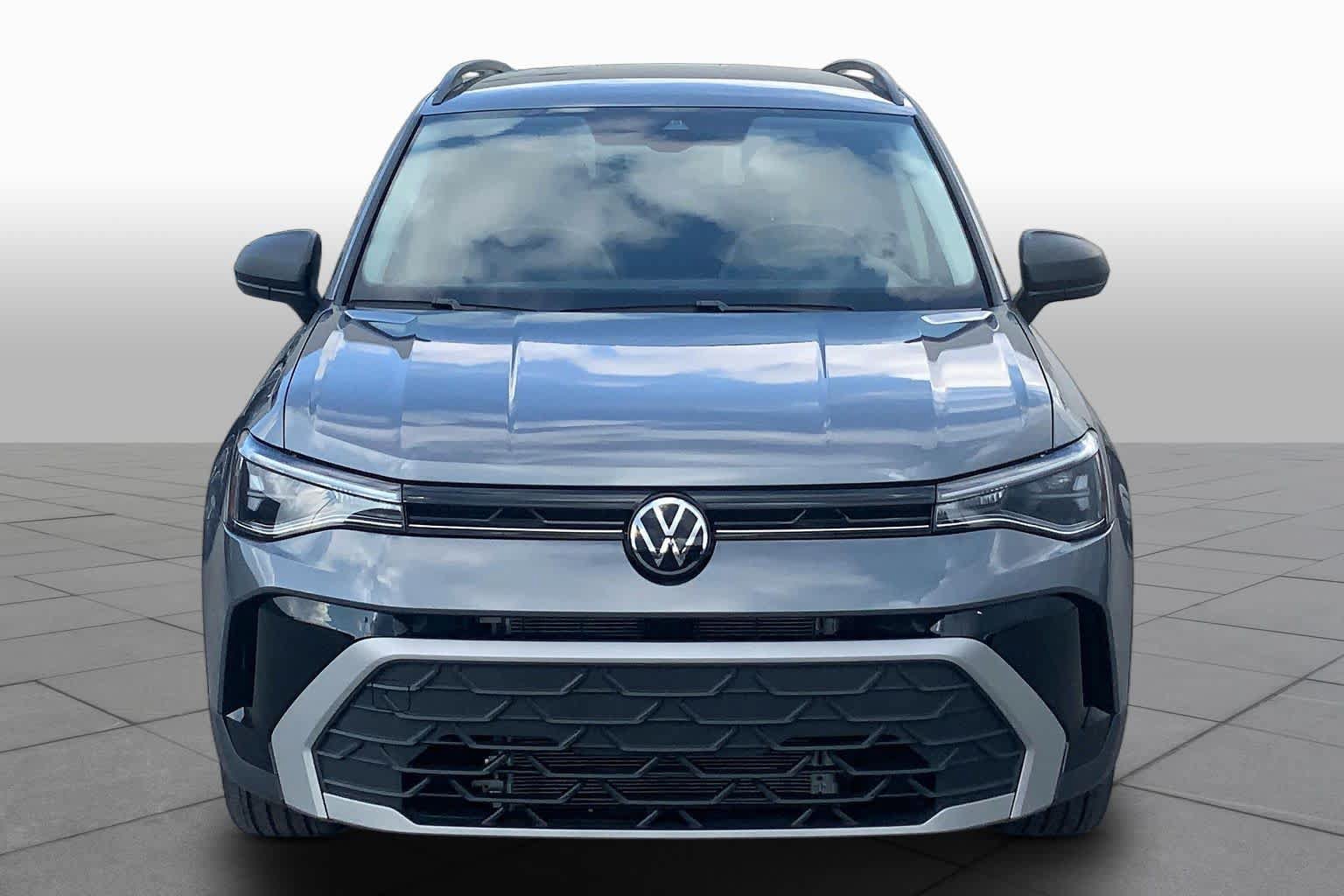 Used 2025 Volkswagen Taos S FWD image 4