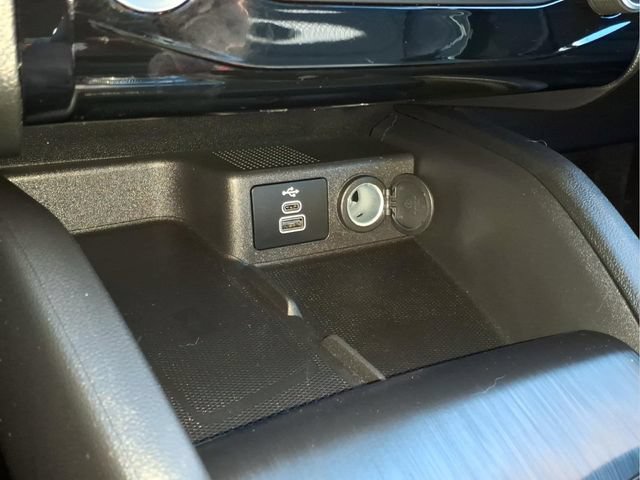 Certified 2024 Ford Escape ST-Line Select w/ Tech Pack #2 AWD/4WD image 25