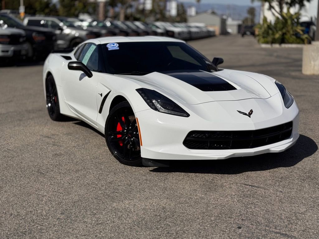 Used 2017 Chevrolet Corvette Stingray Coupe image 2