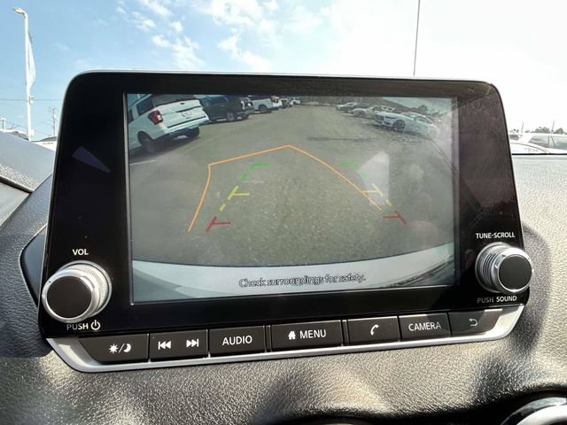 Used 2025 Nissan Sentra SV FWD image 15