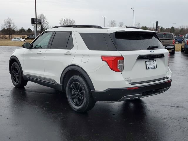 Certified 2024 Ford Explorer XLT w/ Equipment Group 202A image 3