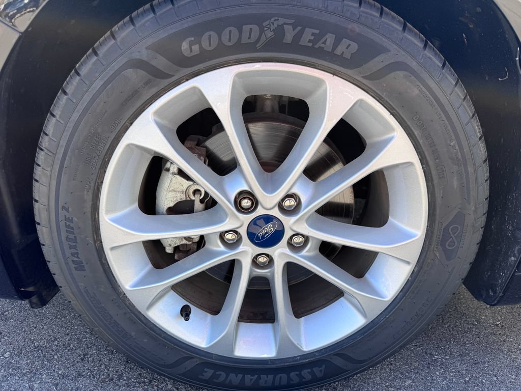 Certified 2020 Ford Fusion SE FWD image 9