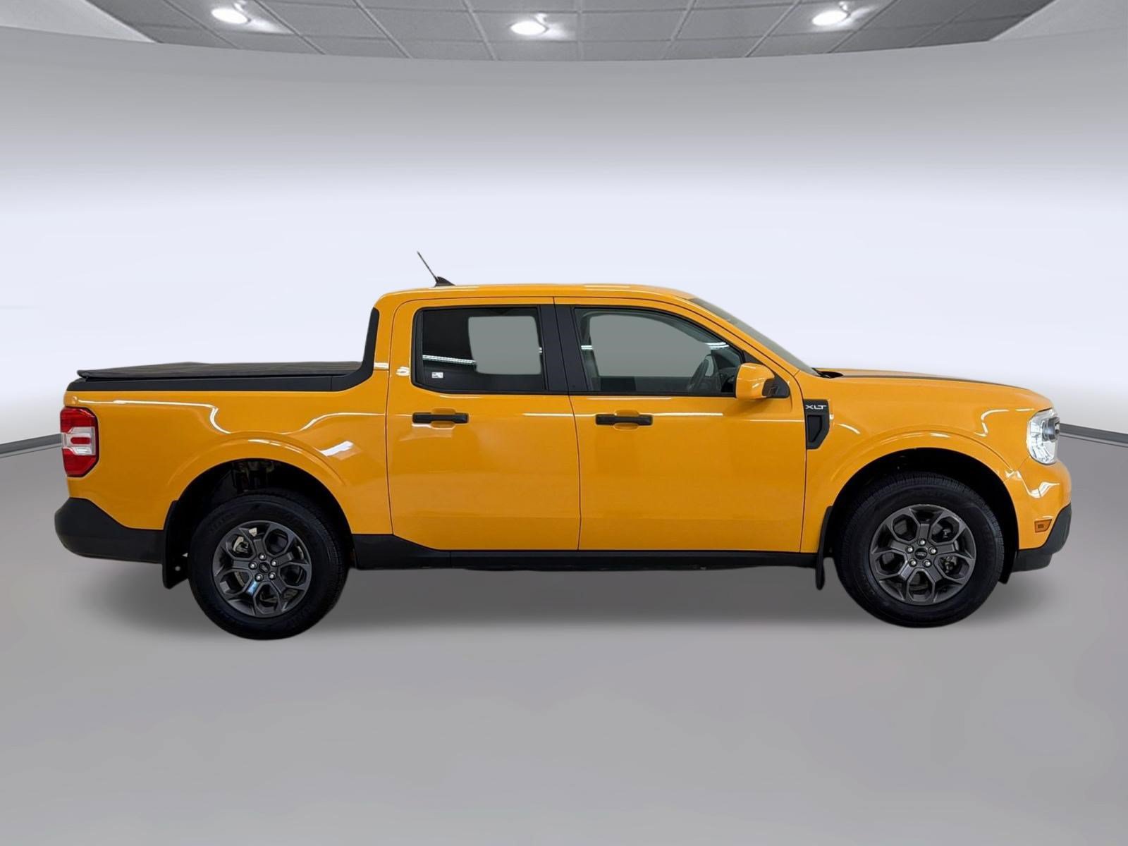 Certified 2023 Ford Maverick XLT w/ XLT Luxury Package FWD image 8