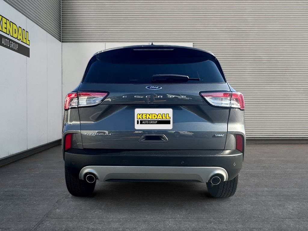 Certified 2022 Ford Escape Titanium FWD image 4