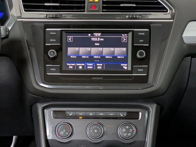 Used 2022 Volkswagen Tiguan S image 16