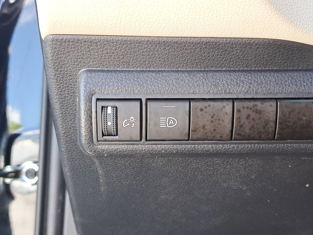 Used 2024 Toyota Corolla LE image 24